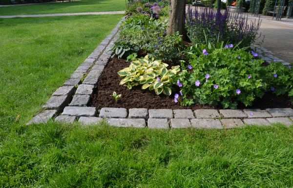 Stone Edging Installation in Annapolis